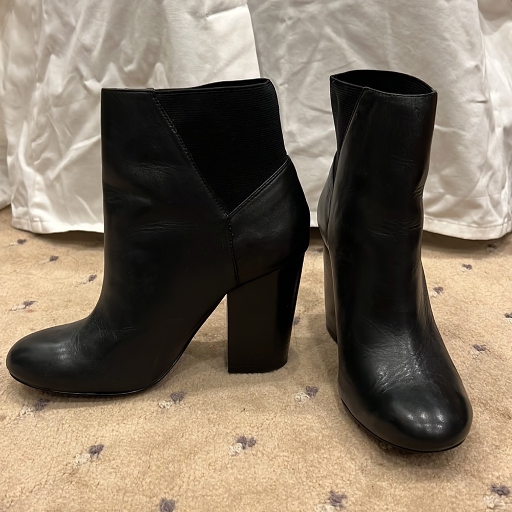Leather BCBG black booties size 7